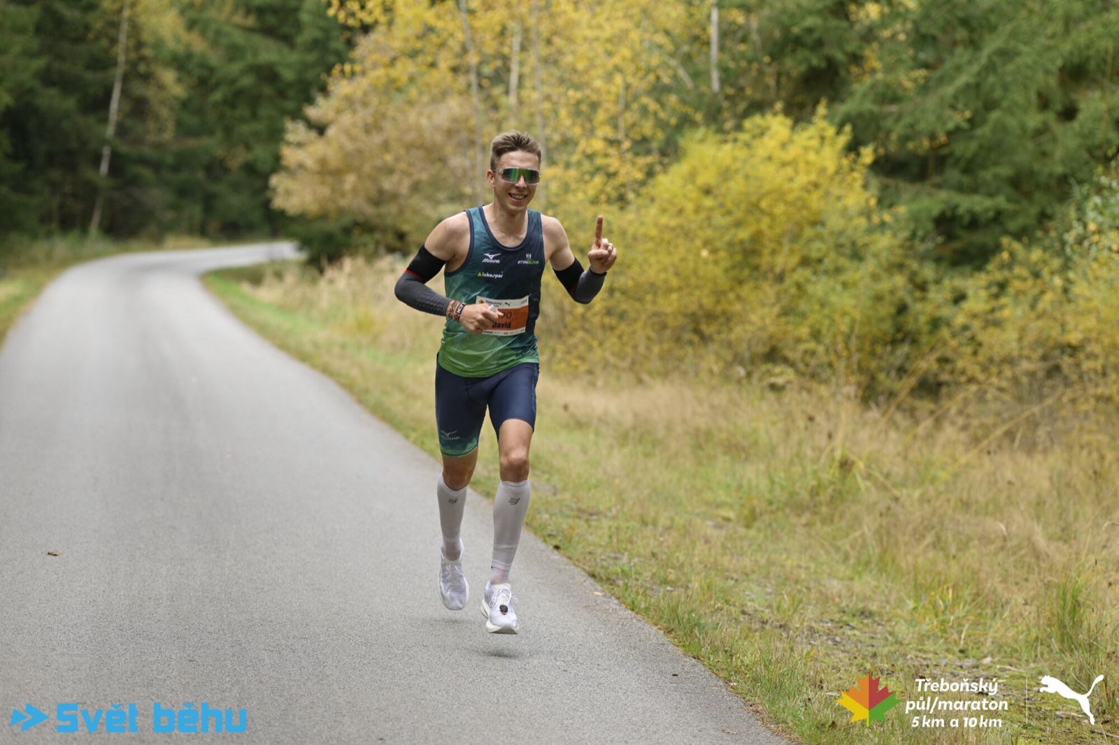 David Vaš na Třeboňském půlmaratonu — radost z běhu v podzimní krajině, foto Filip Smetana