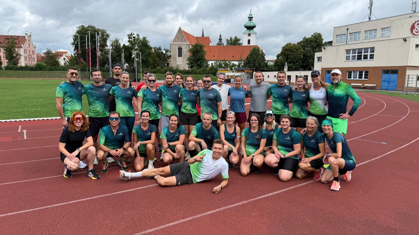 #tymdejvid — klub na atletickém stadionu v Českých Budějovicích